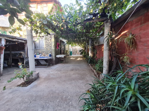 Casa En Conchalí / Excelente Ubicación Y Conectividad
