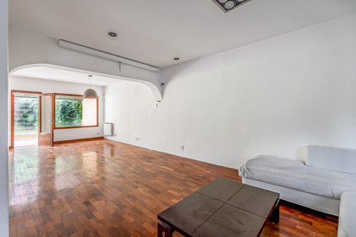 Excelente Casa - 5 Amb - Piscina - Parrilla - Suite - Belgrano R