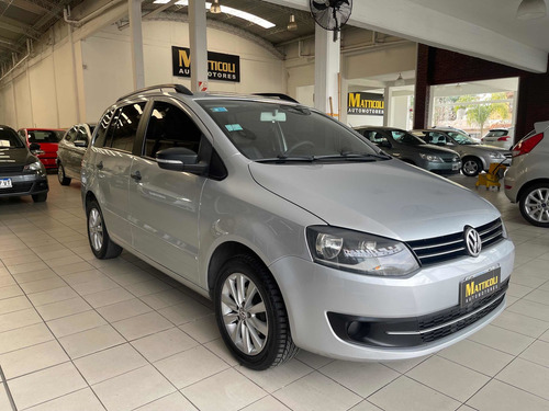 Imagen 2 de 8 de Volkswagen Suran 2011 1.6 Trendline 11b