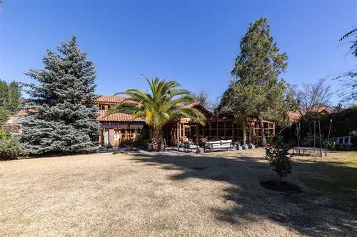 Gran Terreno Con Casa En Lo Barnechea