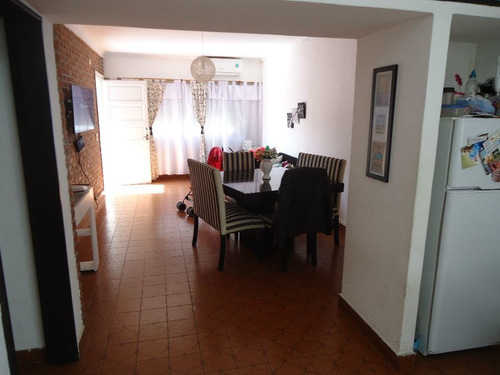 Imagen 7 de 12 de Casa Ph En Venta En Castelar Sur