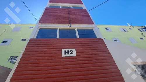 Venta Departamento 4 Amb, Remodelado A Nuevo. Pin, Neuquén