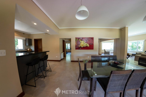 Casa En Venta 5 Ambientes En Lujan La Concepcion