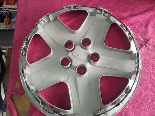Tapón Copa Polvera De Ford Focus Rin 16 (Usado)