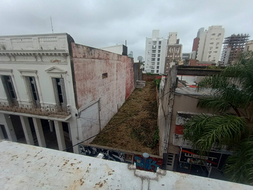 Depto Amplio Sobre Peatonal San Martin