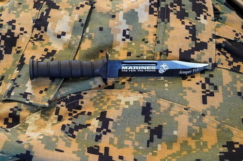 Cuchillo De Hoja Fija Negro, Pequeno De Combate | Usmc