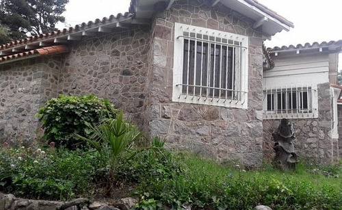 Hermosa Casa 4 Habitaciones 3 Baños. Excelente 3500m Terreno
