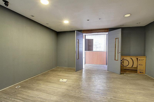 Oficina En Alquiler En Microcentro. Piso Completo De 210 M2. Dos (2) Cocheras