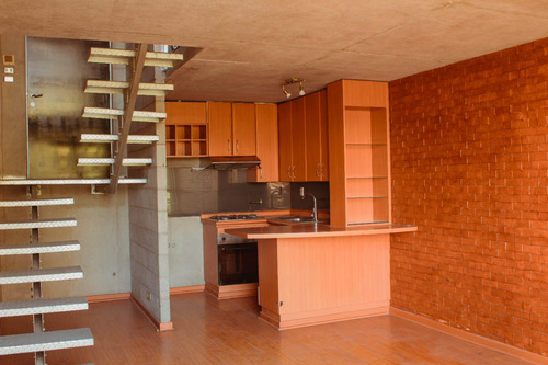 Duplex A Pasos De Plaza Ñuñoa, Irarrázaval, Metro Chile Espa