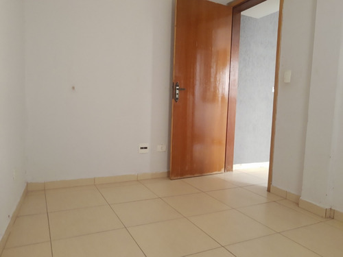 Imagem 9 de 30 de Alugo Casa Com Dois Dormitórios Capão Redondo ( Vi660 )