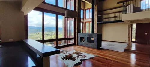 Casa En Venta En La Calera. Cod V12422