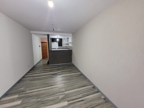 Imagen 3 de 11 de Ph En Venta En Liniers Residencial