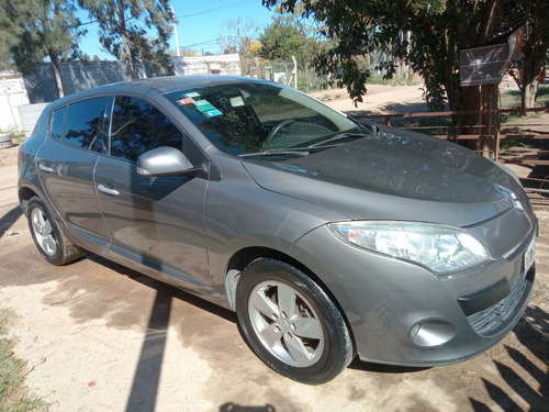 Renault Mégane III 2.0 Luxe Tn