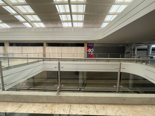 Imagen 4 de 5 de Se Alquila Local Comercial 90m² Cerro Verde