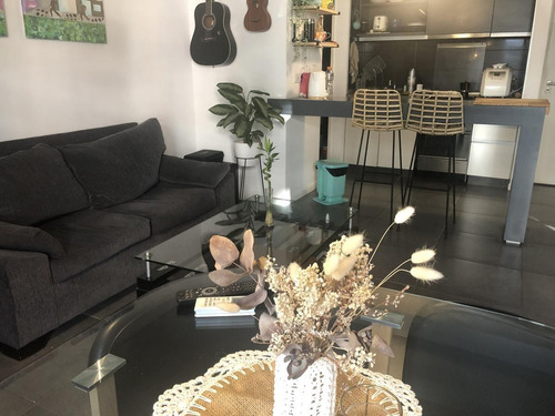 Imagen 9 de 26 de Departamento En Venta - 2 Ambientes - Con Balcon - Cochera Castelar Norte - Centro