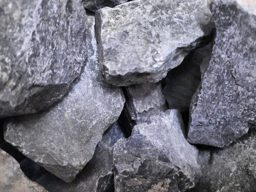Piedra Roca Negra Para Acuarios Black Stone 5kg Aquaplantarg