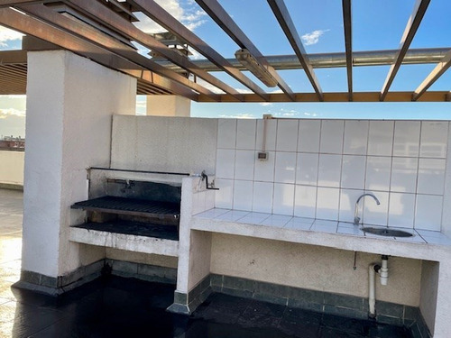 Arriendo Depto 2 Dorm. En Calle Santa Isabel