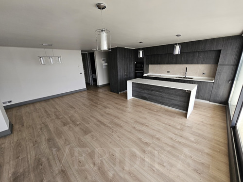 Arriendo Depto. 3d, 3b, 2 E Y 1 Bod, 162m2 Alto Las Condes.
