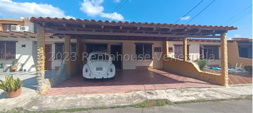  Jl/  Cómoda Casa Con Amplio Patio En  Venta En  La Piedad Norte Cabudare  Lara, Venezuela.  2 Dormitorios  1 Baños  150 M² 