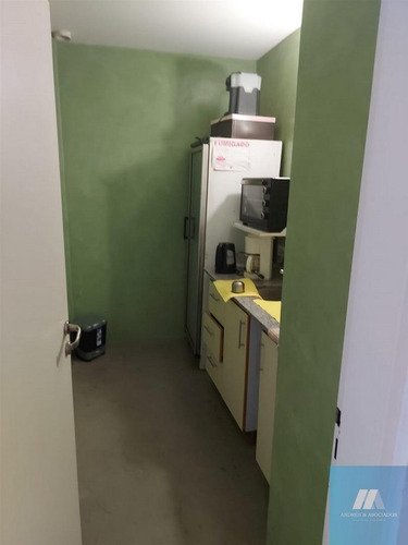 Venta Local Y Oficinas, 470 Mts²