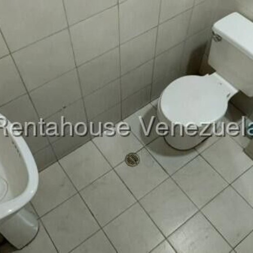 Oficina En Alquiler Los Caobos Db 25-20930