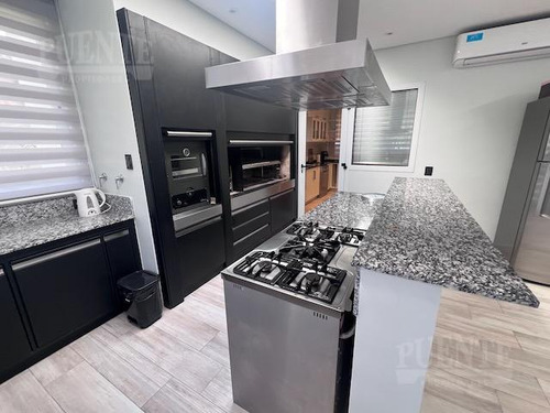 Casa En Venta En Saint Thomas