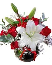 Comprar Bocha De Vidrio De Rosas Y Lilium Flores A Domicilio.