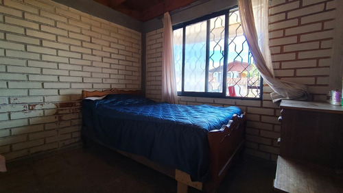 Casa En Venta De 3 Dorm. En Horcón