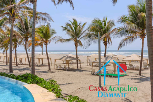 Cad La Isla Fiji R5. En Condominio De Playa. Terraza Con Vista A Las Áreas Comunes