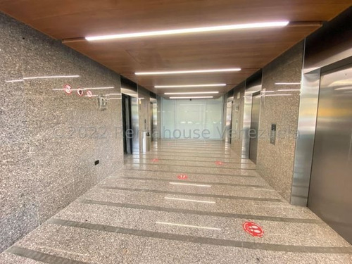 Imagen 17 de 20 de Omar Espinoza Ofrece En Alquiler Piso Completo Para Oficinas En Las Mercedes