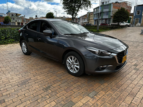 Mazda 3 2.0 Touring