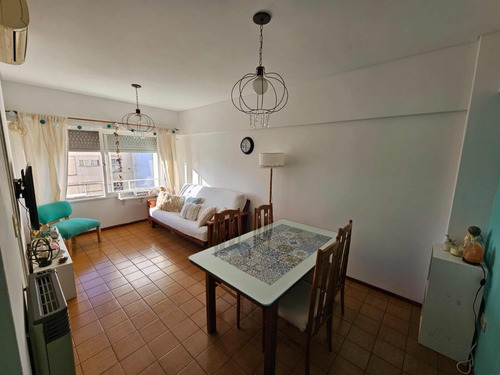 Departamento 2 Dormitorios En Pleno Centro De La Ciudad
