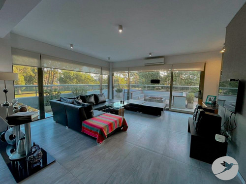 Imagen 4 de 21 de Departamento En Venta En Pinamar.