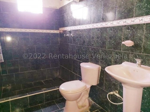 Imagen 12 de 13 de Casa En Venta Zona Centrica De Coro 2 Niveles Lista Para Habitar 04126887776 22-20829