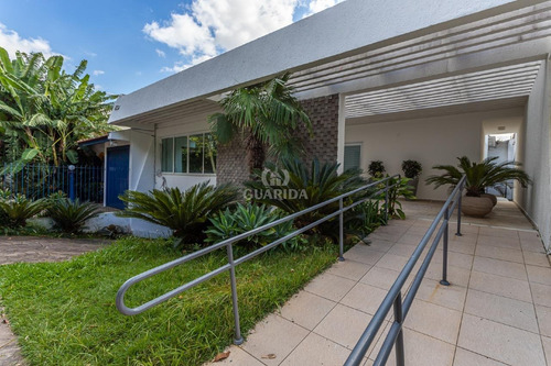 Imagem 28 de 30 de Casa Comercial Para Aluguel, 3 Quartos, 4 Vagas, Tres Figueiras - Porto Alegre/rs - 11002