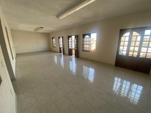 Casa En Venta En Veracruz Con Hab En P.b. Col Centro