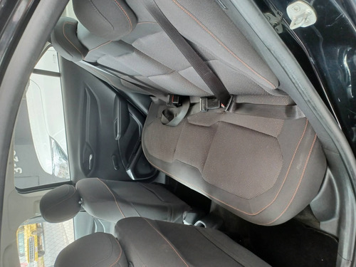 Imagem 8 de 8 de Chevrolet Onix 1.4 Mpfi Lt 8v Flex 4p Manual
