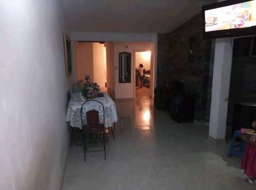Imagen 6 de 8 de Se Vende Casa En La Llovizna, Cocina Hecha Y Piso Con Porcelanato