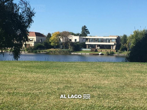 Espectacular Terreno De 800 M2  Al Agua  En Venta  En San Isidro Labrador - Villanueva