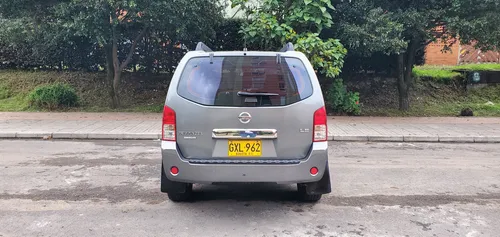 Nissan Pathfinder 4.0 R51 Le Lujo