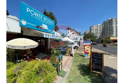 Cafeteria Sobre Avenida Irarrazaval