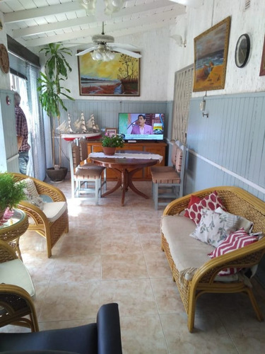 Imagen 3 de 20 de Casa 4 Ambientes A La Venta En Villa De Mayo