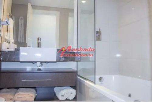 Imagen 5 de 9 de Venta De Apartamento De Tres Dormitorios En Punta Del Este