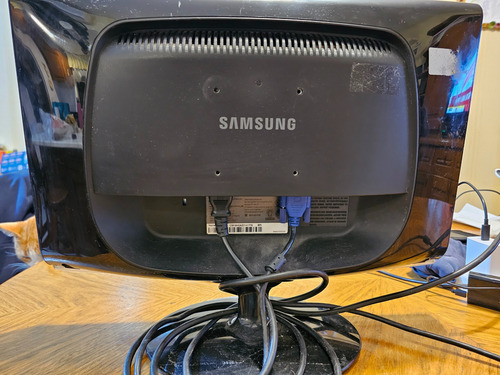 Monitor Samsung 19 Cm19ws - Modelo 933snplus Negro (Usado)