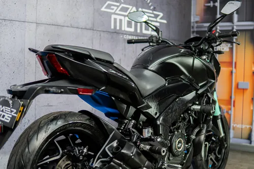 Bajaj Dominar 400 2021