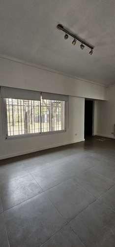 Casa En Venta, Castelar Norte