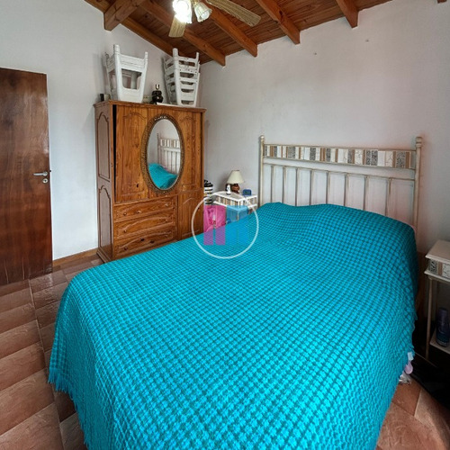 Duplex En Costa Azul Al Frente, Espacio Vehicular Propio, Patio Con Parrilla Y Lavadero. Urquiza 578