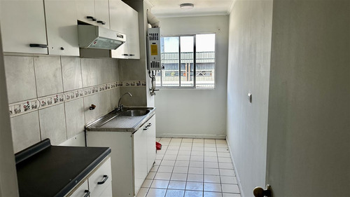 Departamento En Venta De 3 Dorm. En Cerrillos