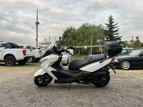 Imagen 5 de 17 de Kymco 250 Xtown