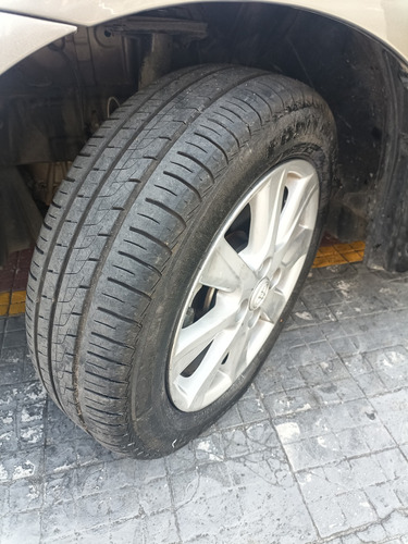 Toyota Etios Sedán 1.5 X Plus 16v Aut. 4p